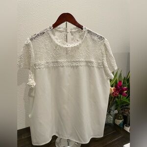 Elegant White Lace Women's Top